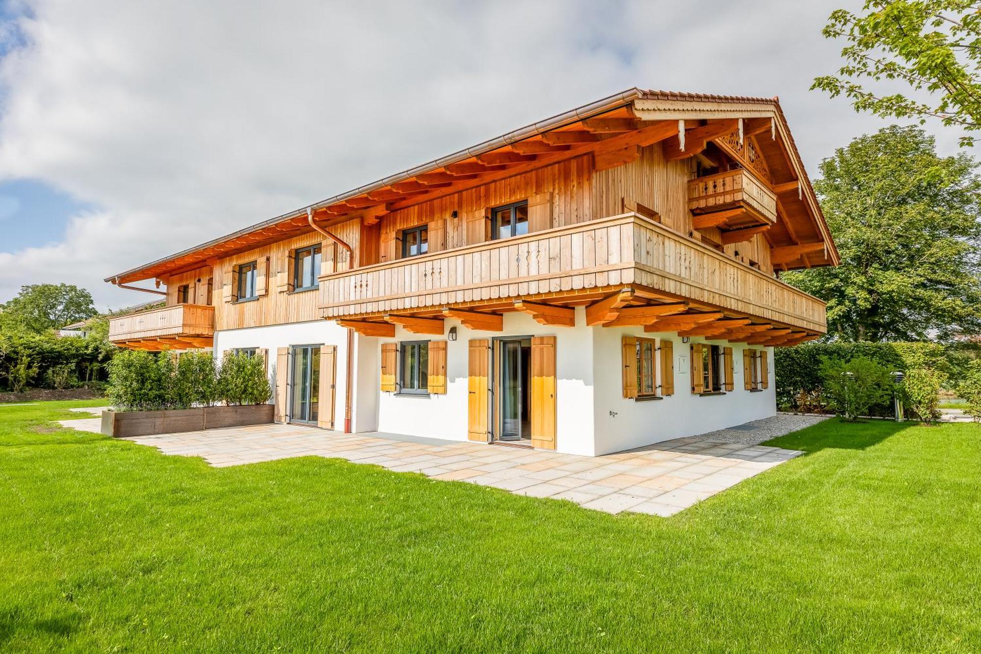Graf Chiemo Suites - Direkt Am Chiemsee Mit Separatem Seezugang Chieming Zewnętrze zdjęcie
