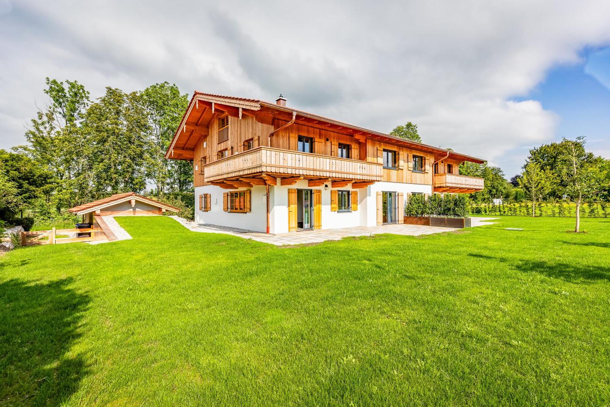 Graf Chiemo Suites - Direkt Am Chiemsee Mit Separatem Seezugang Chieming Zewnętrze zdjęcie