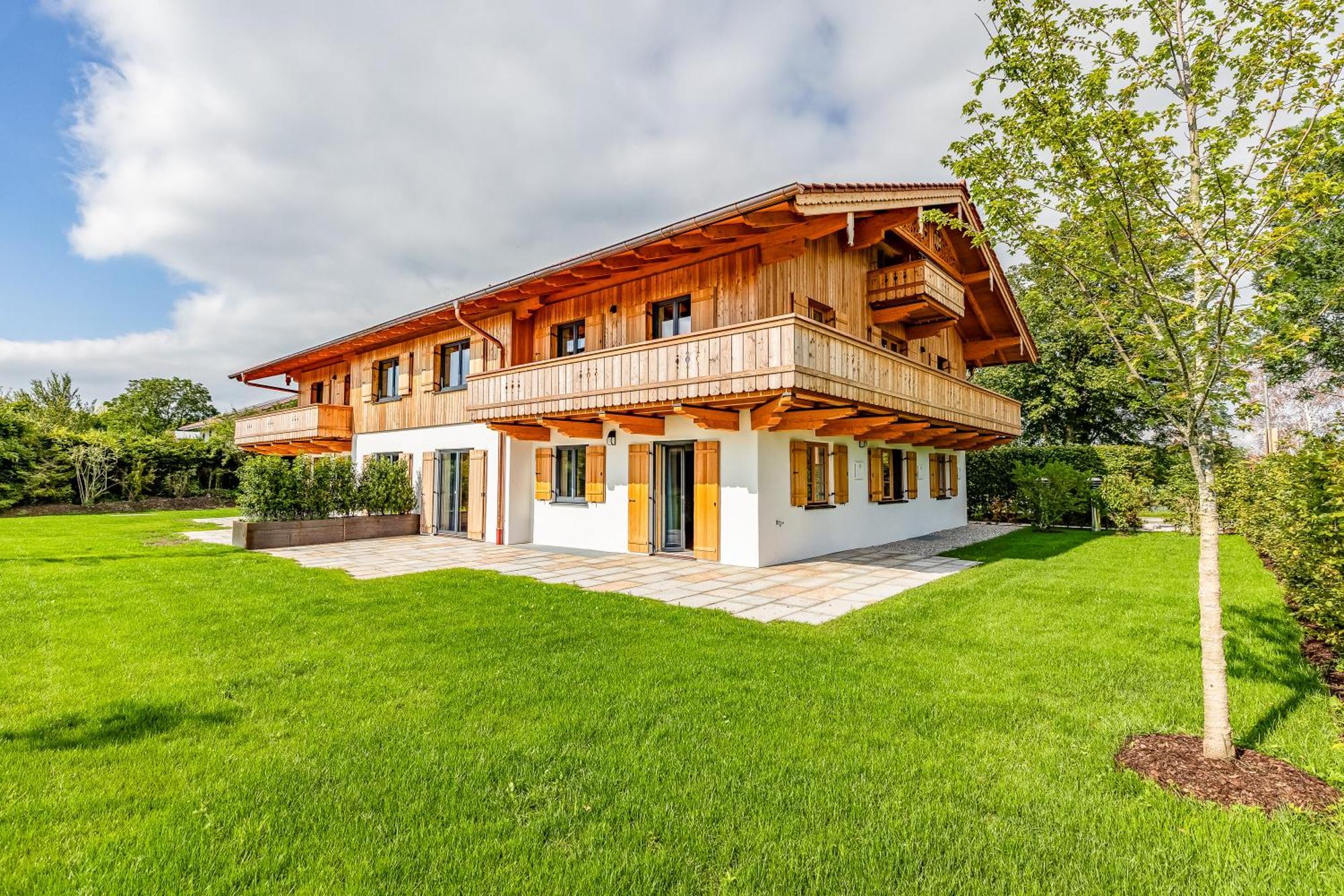 Graf Chiemo Suites - Direkt Am Chiemsee Mit Separatem Seezugang Chieming Zewnętrze zdjęcie