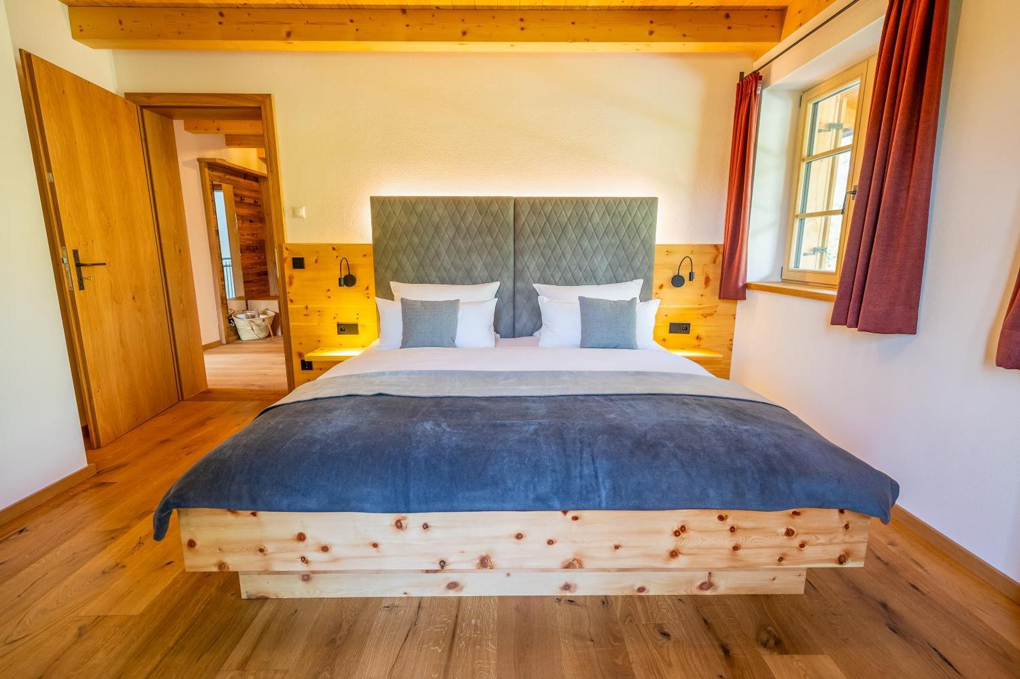 Graf Chiemo Suites - Direkt Am Chiemsee Mit Separatem Seezugang Chieming Zewnętrze zdjęcie