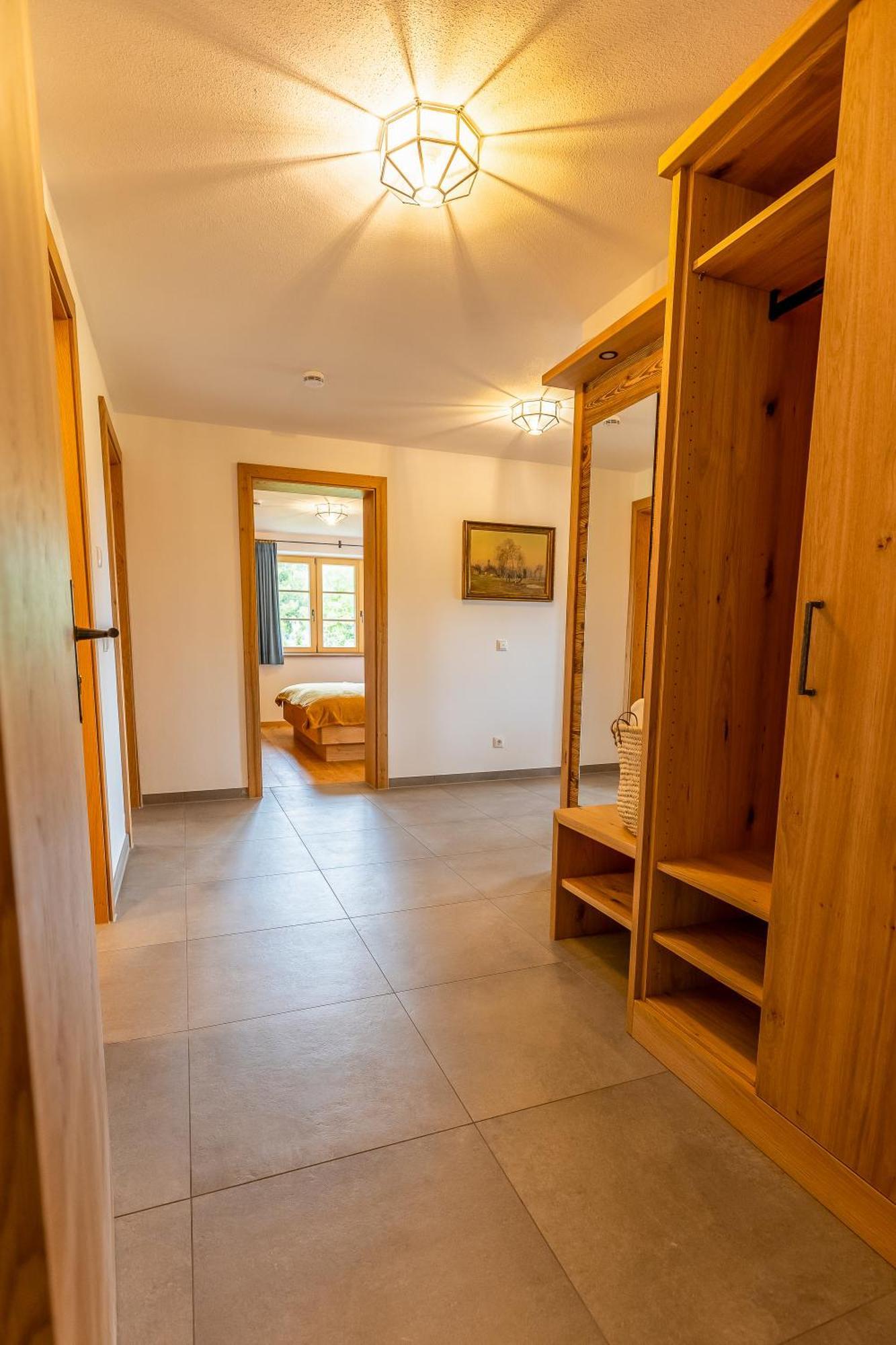 Graf Chiemo Suites - Direkt Am Chiemsee Mit Separatem Seezugang Chieming Zewnętrze zdjęcie